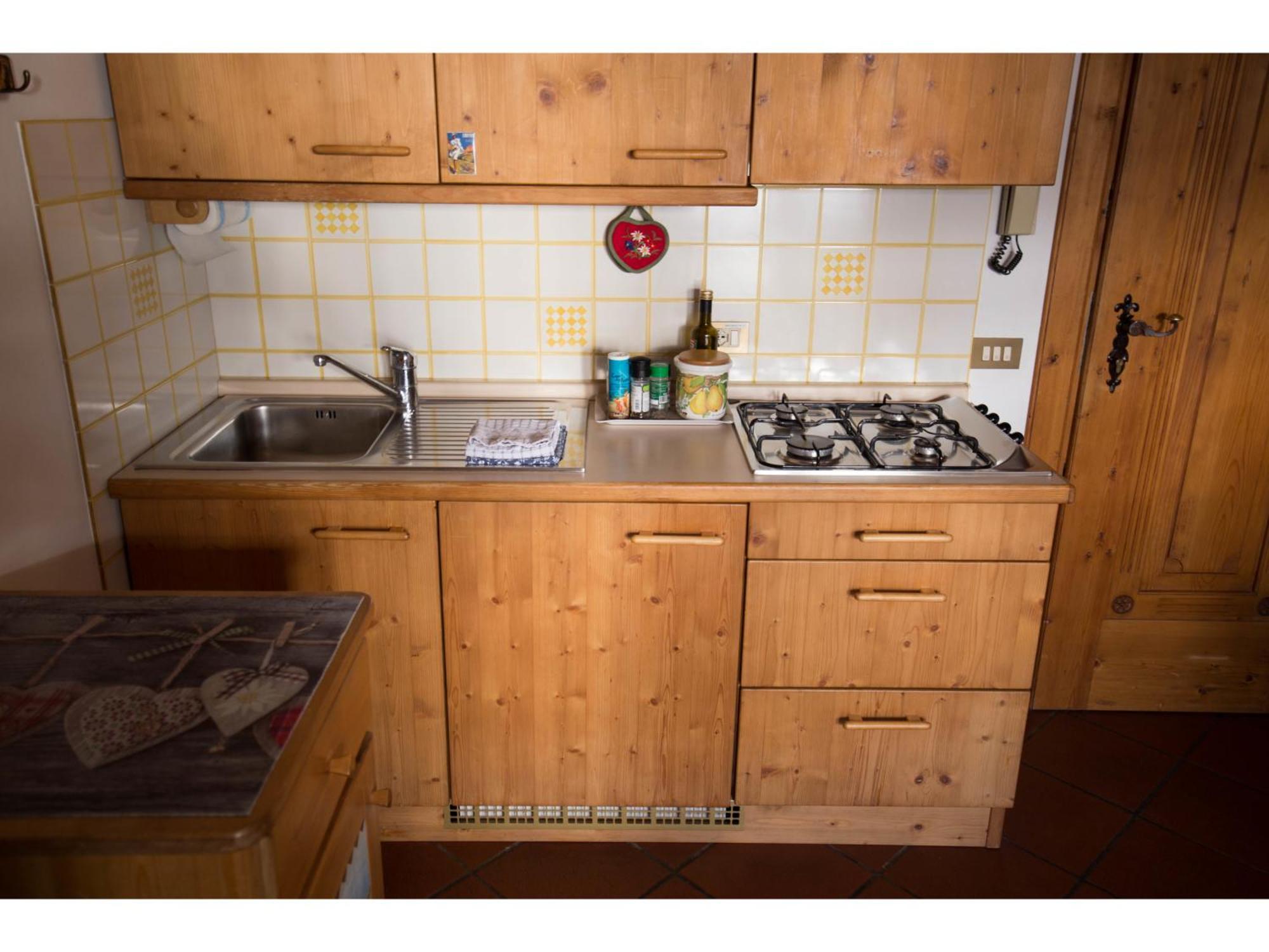 Cristallo & Faloria Suite Apartments コルティーナ・ダンペッツォ エクステリア 写真