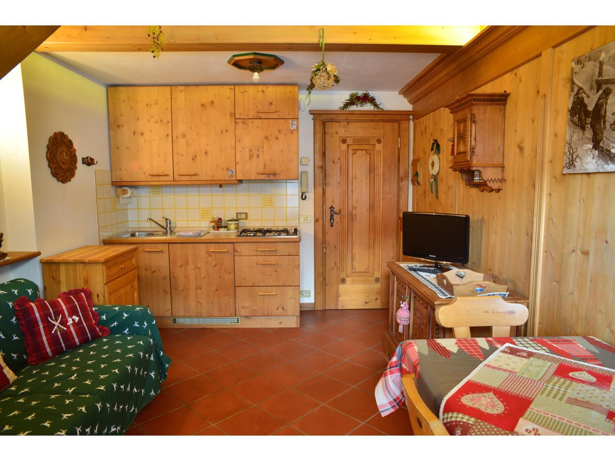 Cristallo & Faloria Suite Apartments コルティーナ・ダンペッツォ エクステリア 写真